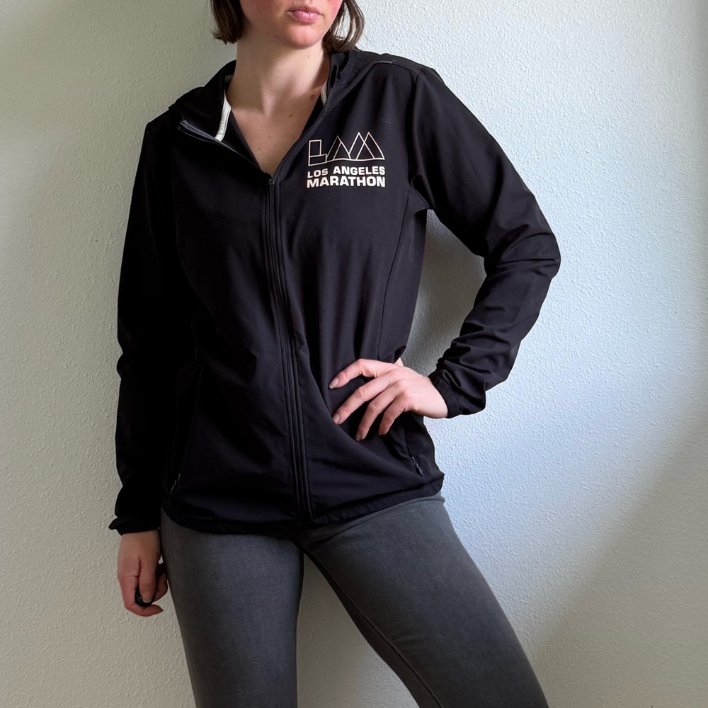 Asics Women's Black Los Angeles Marathon zip-up Running Jacket size small - Picture 3 of 10